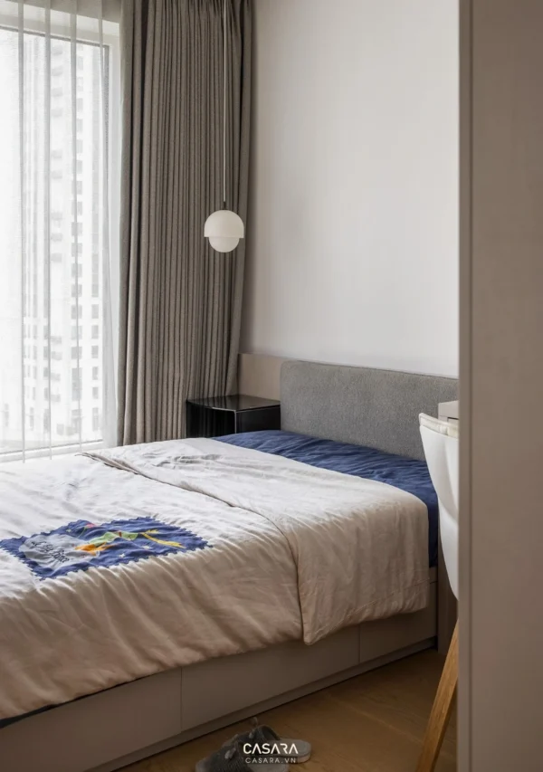 Phòng ngủ hiện đại, tối giản với tông màu trung tính ấm áp.