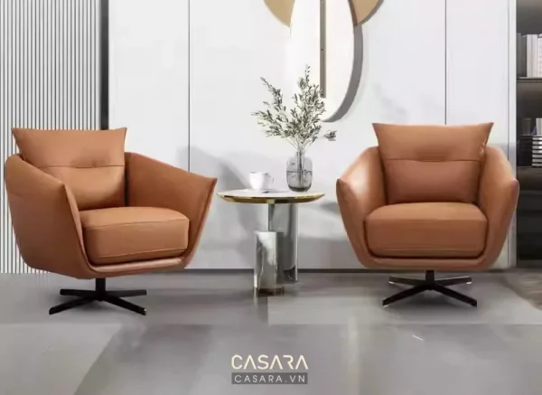 Phòng khách hiện đại với hai ghế bành da màu nâu ấm áp.
