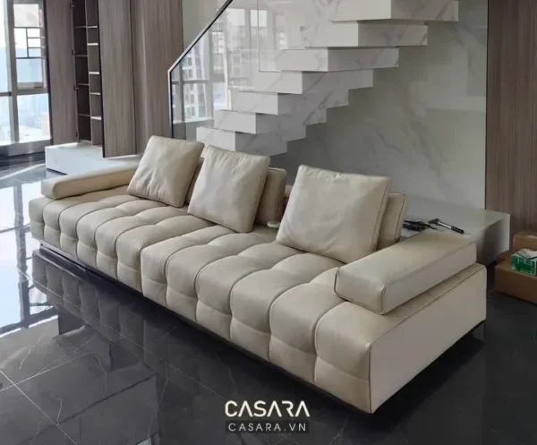 Phòng khách hiện đại với bộ sofa màu be sang trọng, tinh tế.