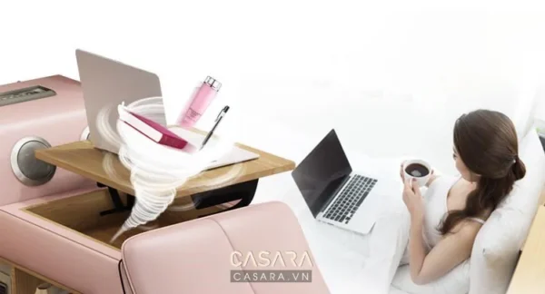 Ghế sofa đa năng tích hợp bàn làm việc, tiện lợi cho không gian nhỏ.