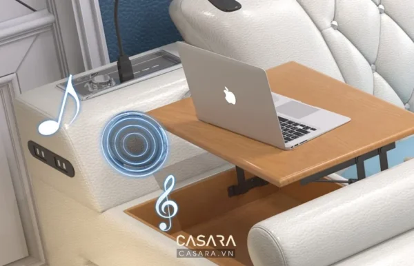 Ghế sofa cao cấp tích hợp bàn làm việc, loa và cổng sạc tiện lợi.