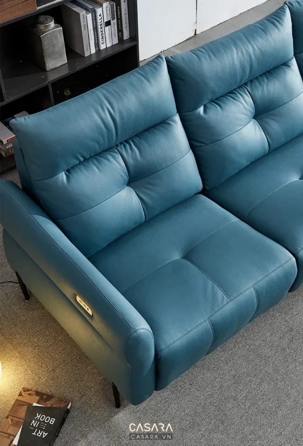 Ghế sofa da màu xanh dương hiện đại, thiết kế êm ái, thư giãn.