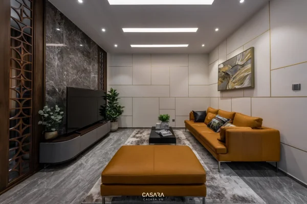 Phòng khách hiện đại, sang trọng với nội thất tông màu ấm áp, tinh tế.