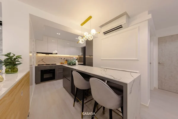 Phòng bếp hiện đại với thiết kế tối giản, sang trọng và ấm cúng.