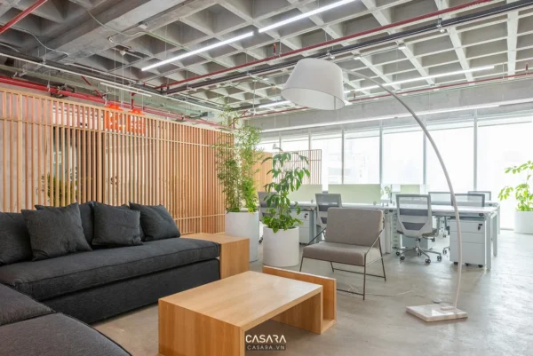 Không gian văn phòng hiện đại, thoáng đãng với nội thất tối giản.