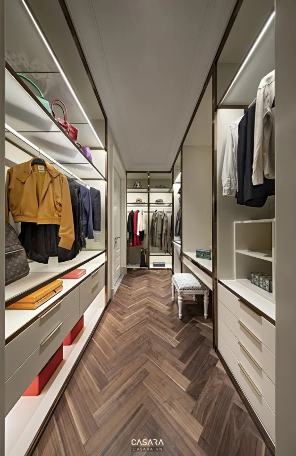 Phòng thay đồ hiện đại, gọn gàng với sàn gỗ herringbone.