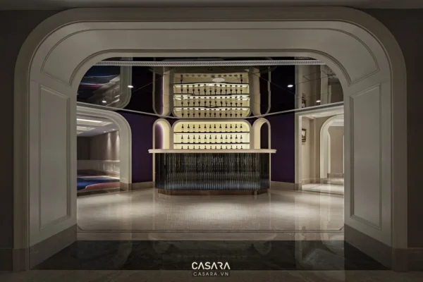 Quầy bar sang trọng với thiết kế độc đáo, ánh sáng ấm áp và tông màu tím chủ đạo.