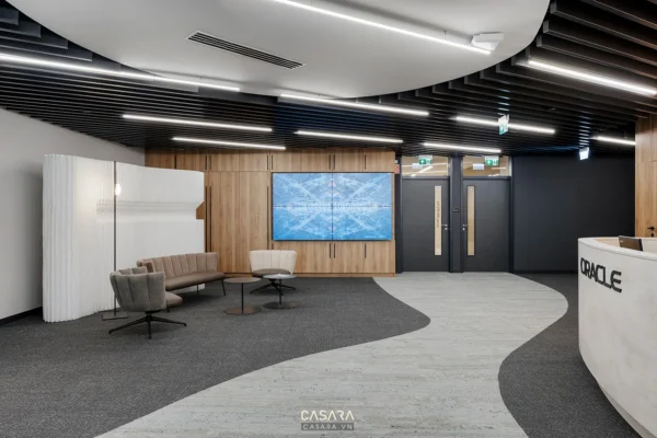 Khu vực lễ tân văn phòng hiện đại với thiết kế tinh tế.