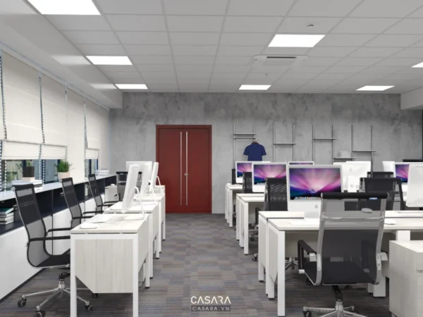 Văn phòng làm việc hiện đại, thoáng đãng với nhiều máy tính.