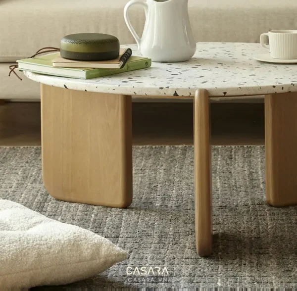 Bàn trà gỗ vân đá đơn giản, ấm cúng, hiện đại.