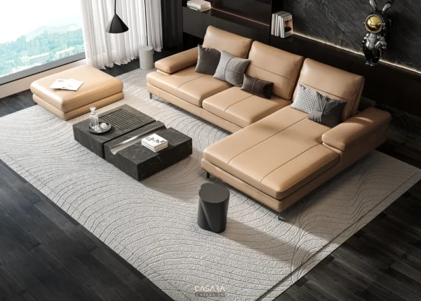 Phòng khách sang trọng với bộ sofa da nâu.
