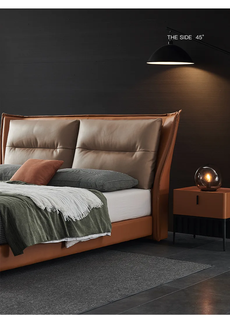 Phòng ngủ hiện đại, sang trọng với giường da màu nâu ấm áp.