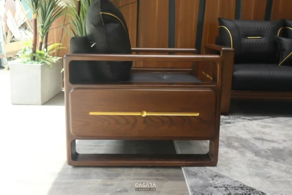 Ghế sofa gỗ tự nhiên kết hợp da đen sang trọng, hiện đại.