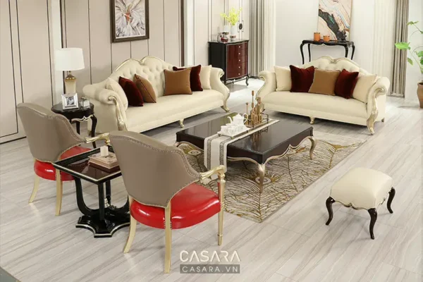 Phòng khách sang trọng với sofa trắng, ghế da và bàn trà đen
