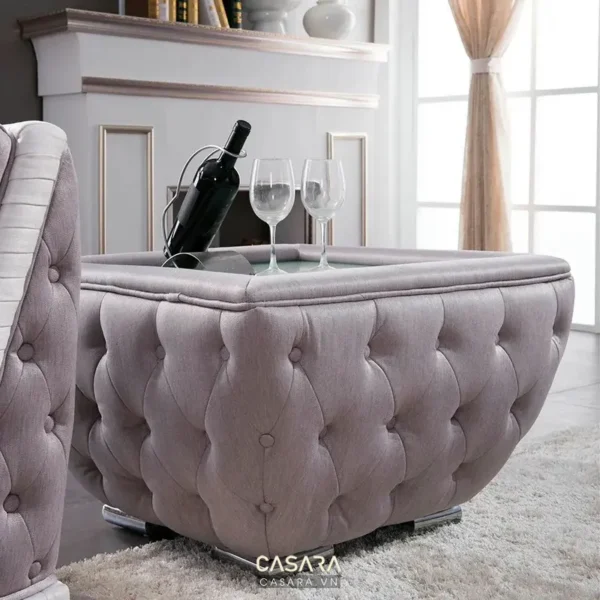 Phòng khách sang trọng với ghế sofa đặc biệt.