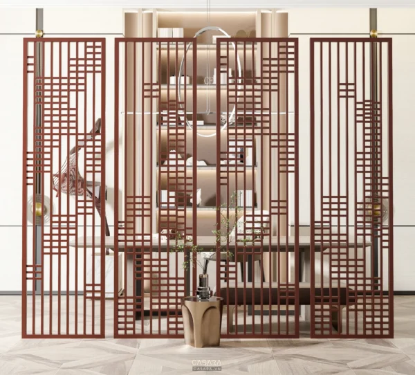 Phòng khách sang trọng với rào chắn gỗ.
