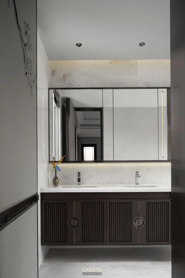 Ảnh nhà tắm phong cách đá nhân tạo thiết kế độc đáo với lavabo, gương, cabin kính, bồn tắm hoặc mảng đá ốp trong thư viện Casara.