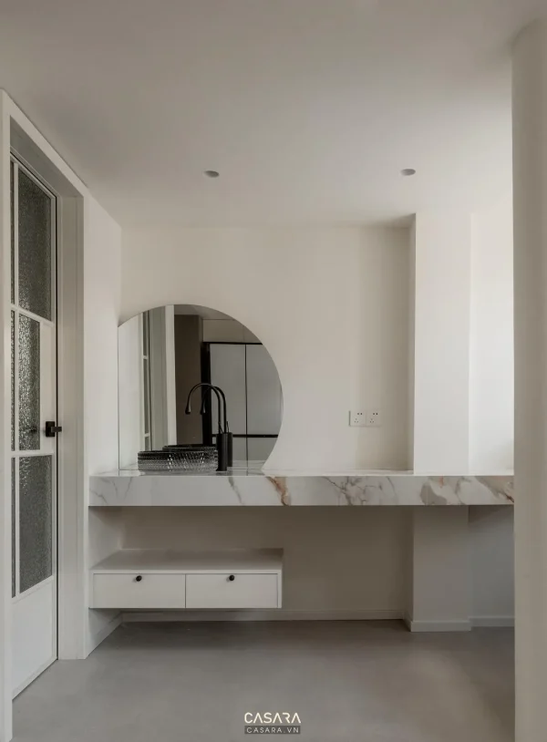 Ảnh nhà tắm phong cách đá nhân tạo thiết kế độc đáo với lavabo, gương, cabin kính, bồn tắm hoặc mảng đá ốp trong thư viện Casara.
