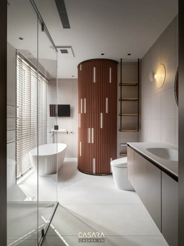 Ảnh nhà tắm phong cách tối giản vàng kem với lavabo, gương, cabin kính, bồn tắm hoặc mảng đá ốp trong thư viện Casara.