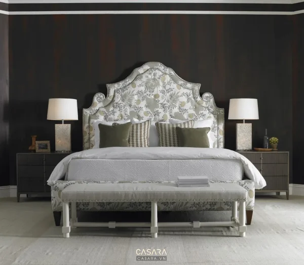 Ảnh thiết kế giường phong cách gỗ công nghiệp tông đen với giường, đầu giường, chăn ga và tab đầu giường trong thư viện Casara.