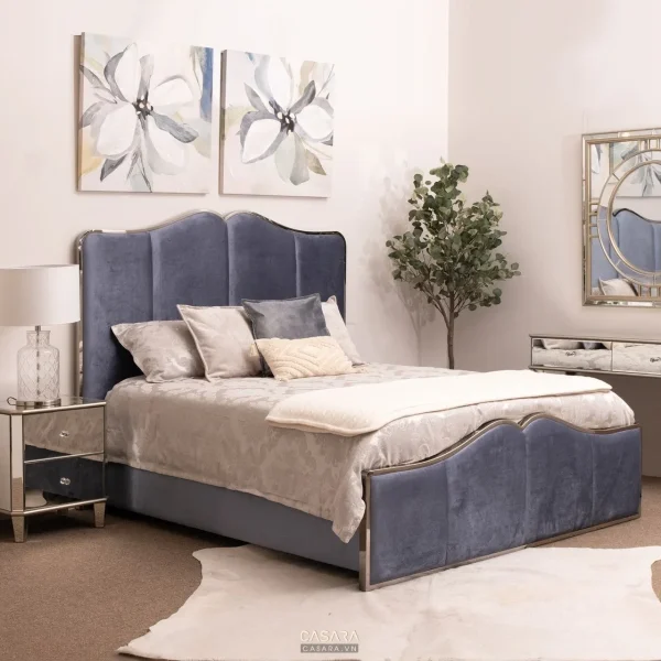 Ảnh giường ngủ khách sạn tông xám nâu với tab hai bên do Casara tuyển chọn cho thư viện thiết kế nội thất.
