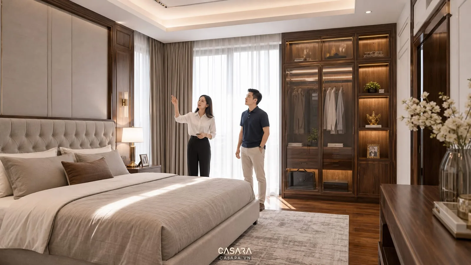 Thiết kế thi công nội thất biệt thự với gia chủ nghiệm thu phòng ngủ hoàn thiện giường bọc nệm tủ áo gỗ và rèm cửa