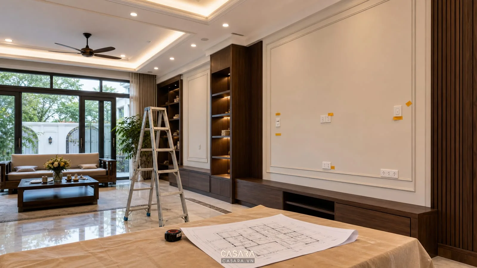 Thi công biệt thự với hệ trần đèn âm trần và vị trí ổ cắm theo bản vẽ