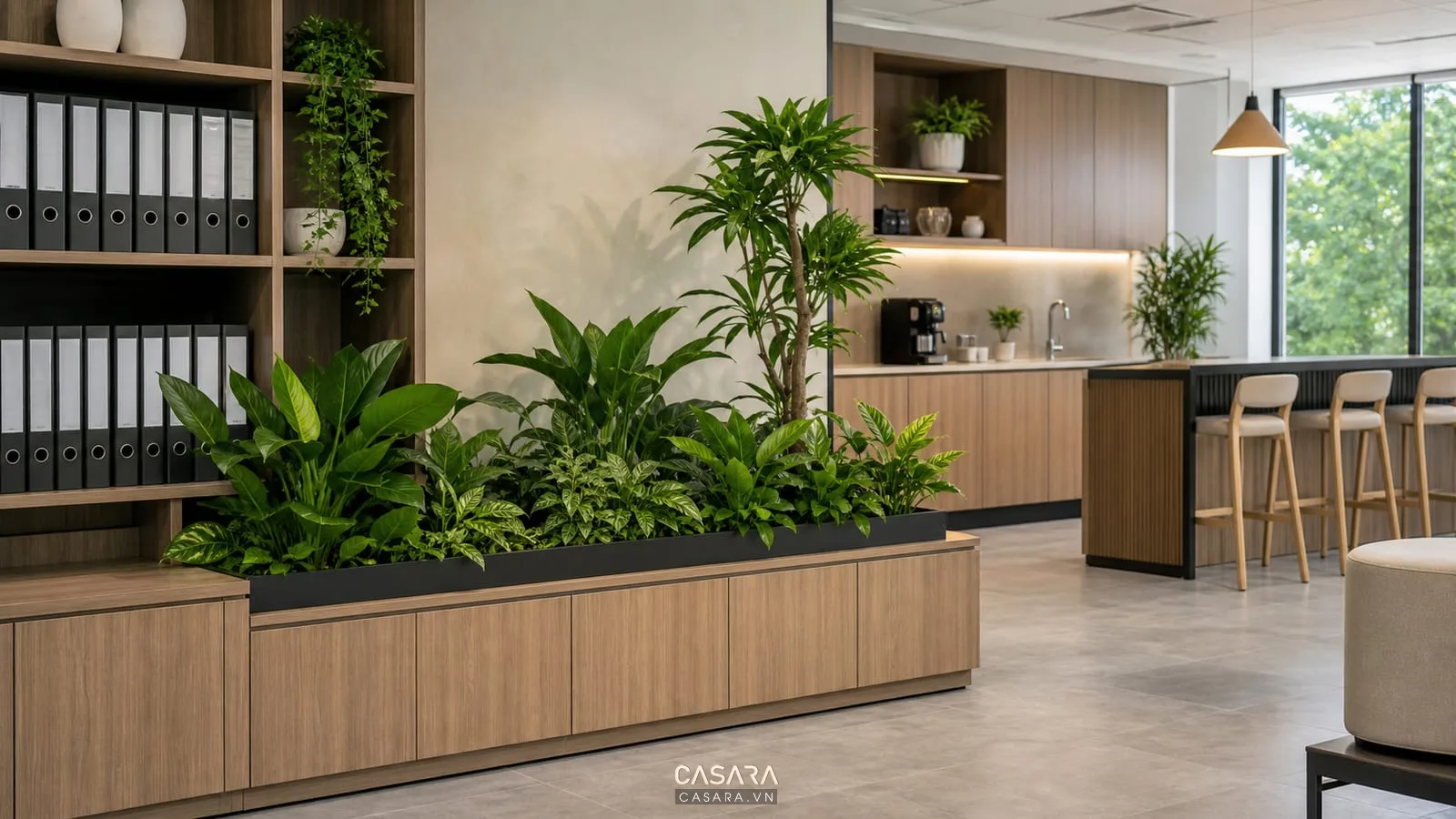 bồn cây xanh tích hợp tủ lưu trữ trong văn phòng hiện đại