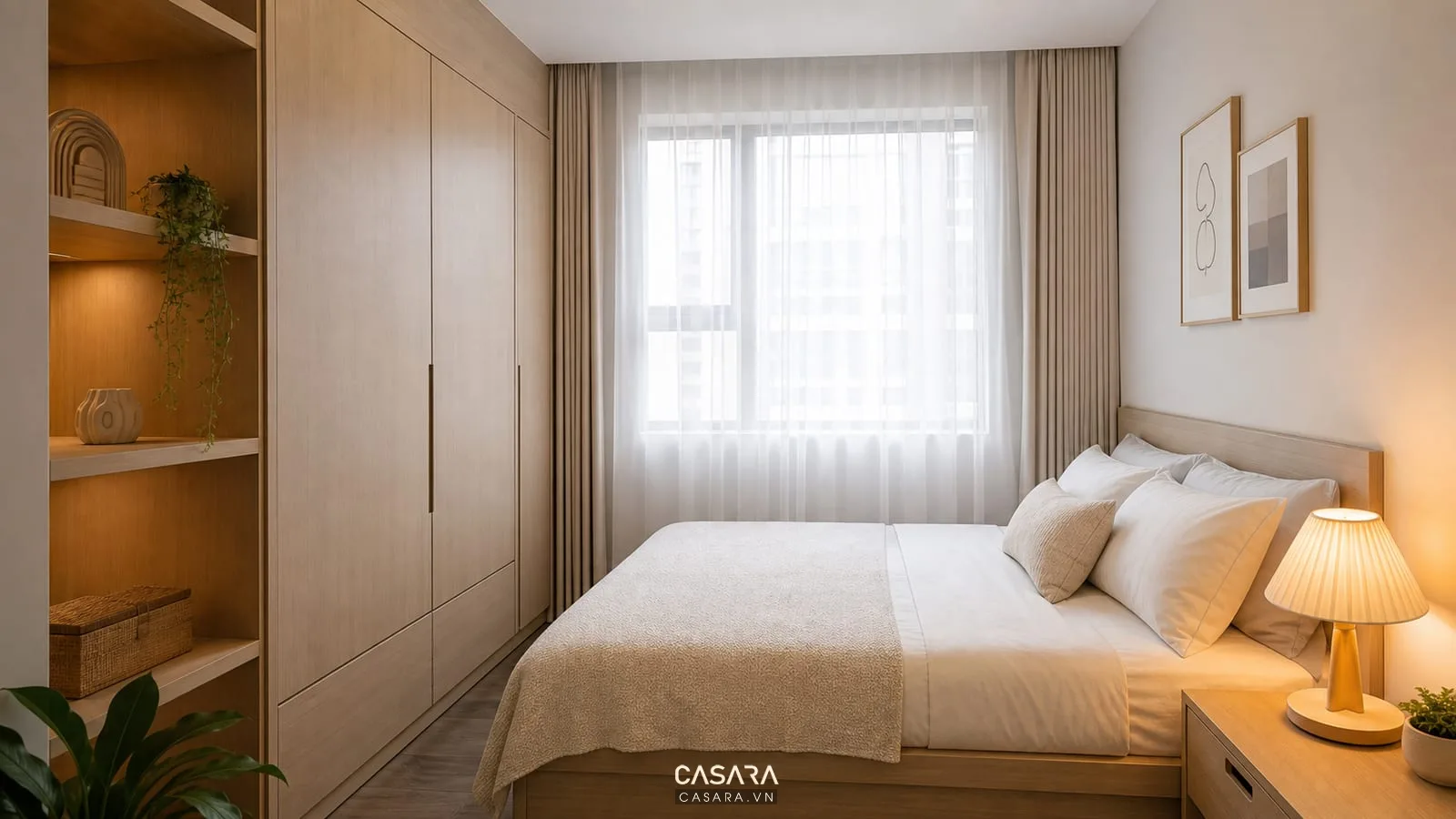 Phòng ngủ 6m2 màu sáng với tủ gỗ và rèm voan