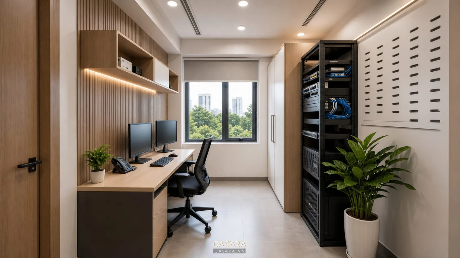 Thiết kế phòng IT nhỏ 6m2 hoặc 9m với bàn máy tính và tủ lưu trữ sát tường