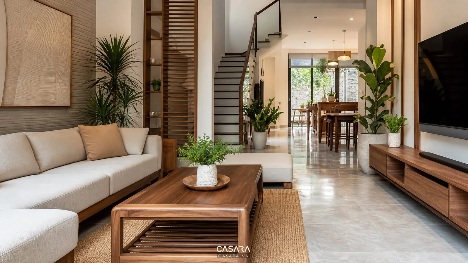 Nội thất phòng khách đẹp với sofa sáng màu, bàn trà gỗ và kệ tivi hiện đại