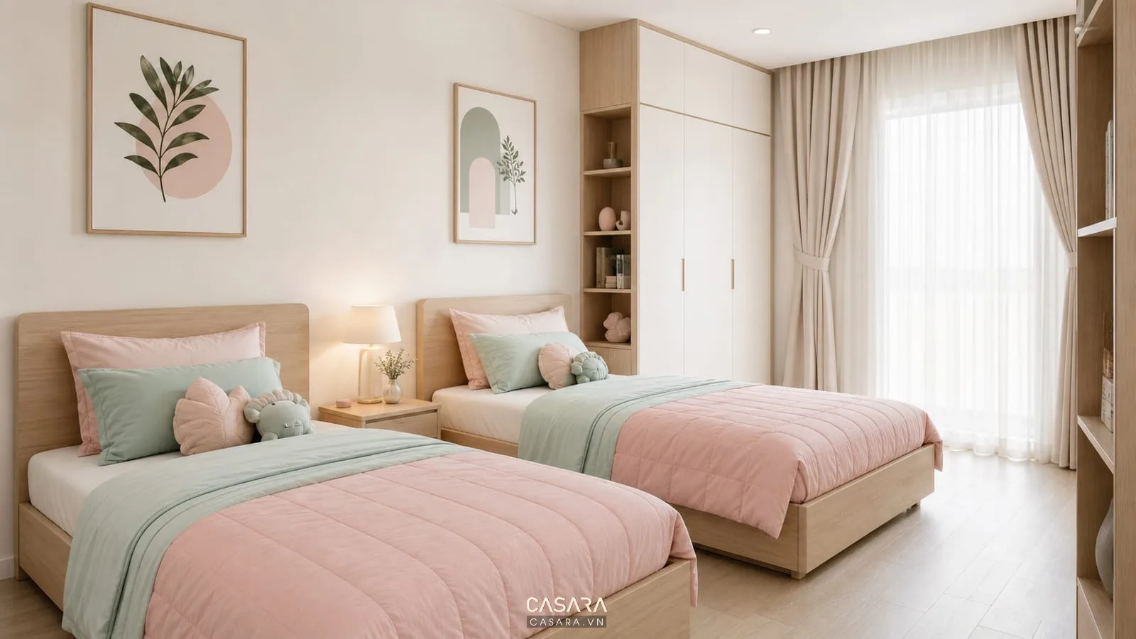 phòng ngủ trẻ em màu hồng pastel với giường gỗ sáng