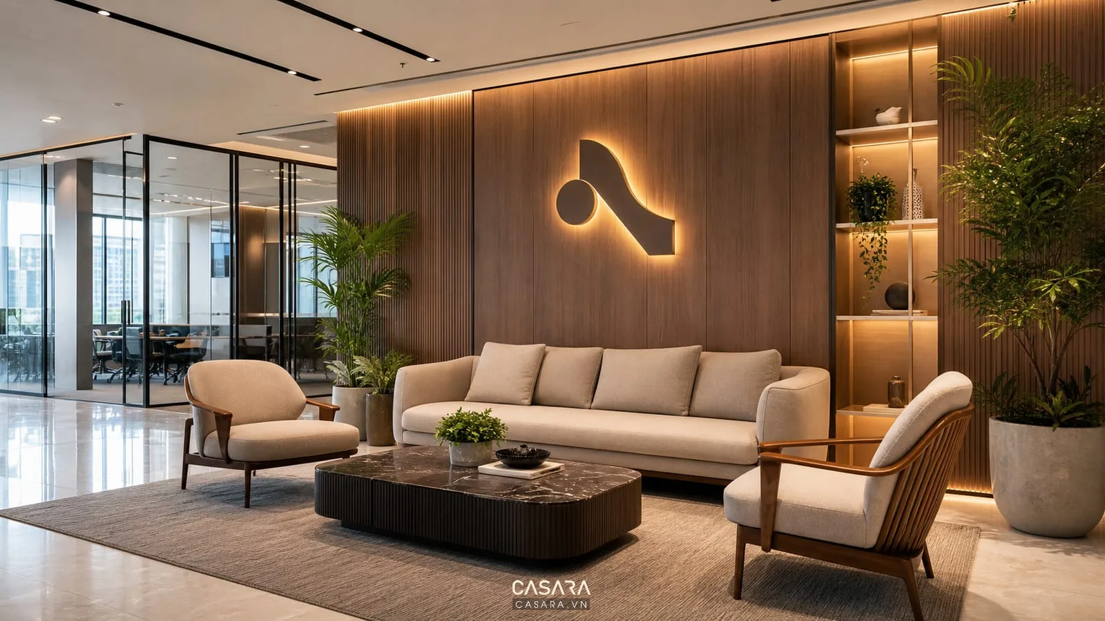 Nội thất văn phòng hiện đại tại khu tiếp khách với sofa và vách gỗ