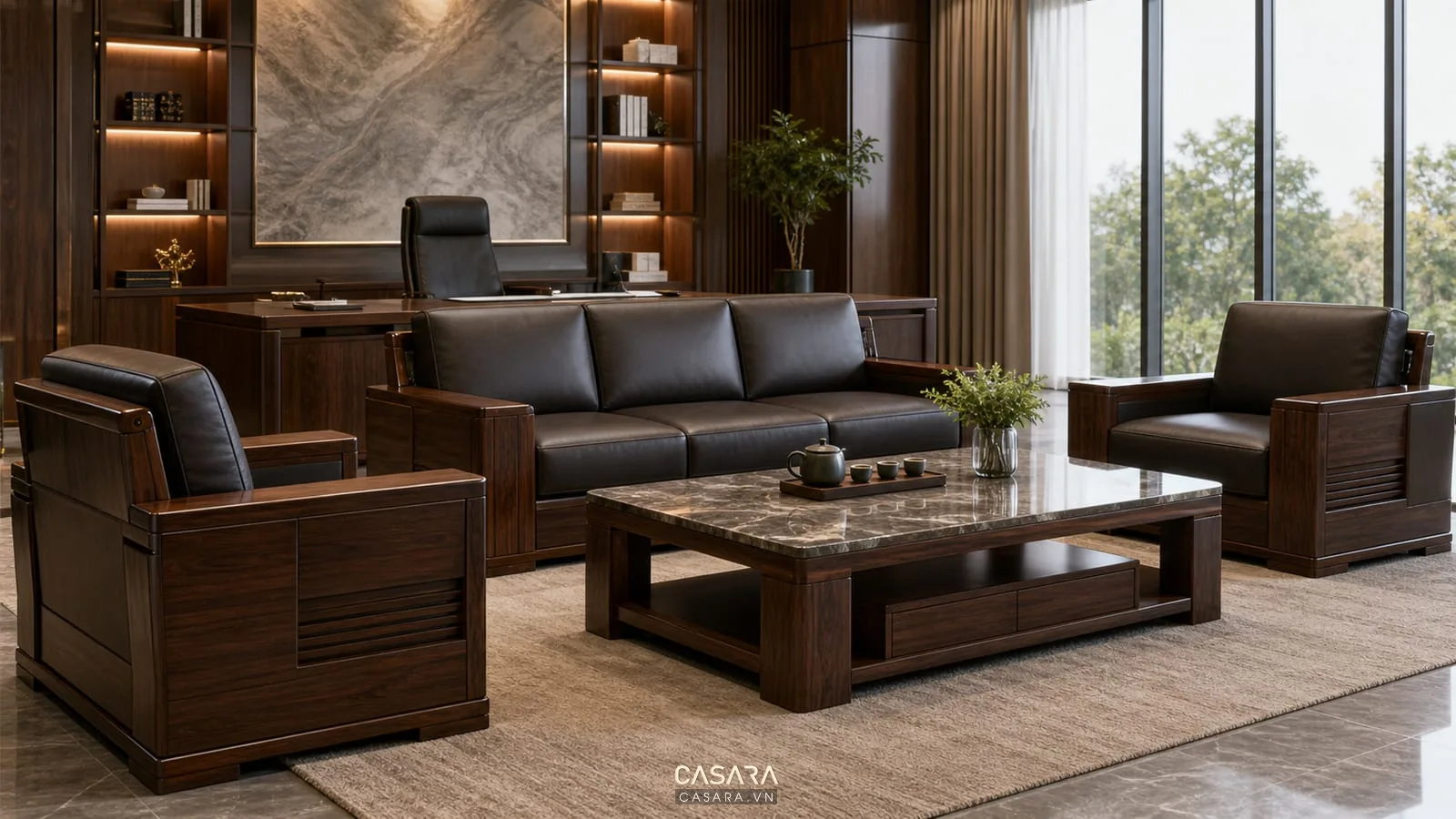 Bộ sofa phòng giám đốc bằng gỗ tối và đệm da với bàn trà mặt đá trong văn phòng lãnh đạo sang trọng