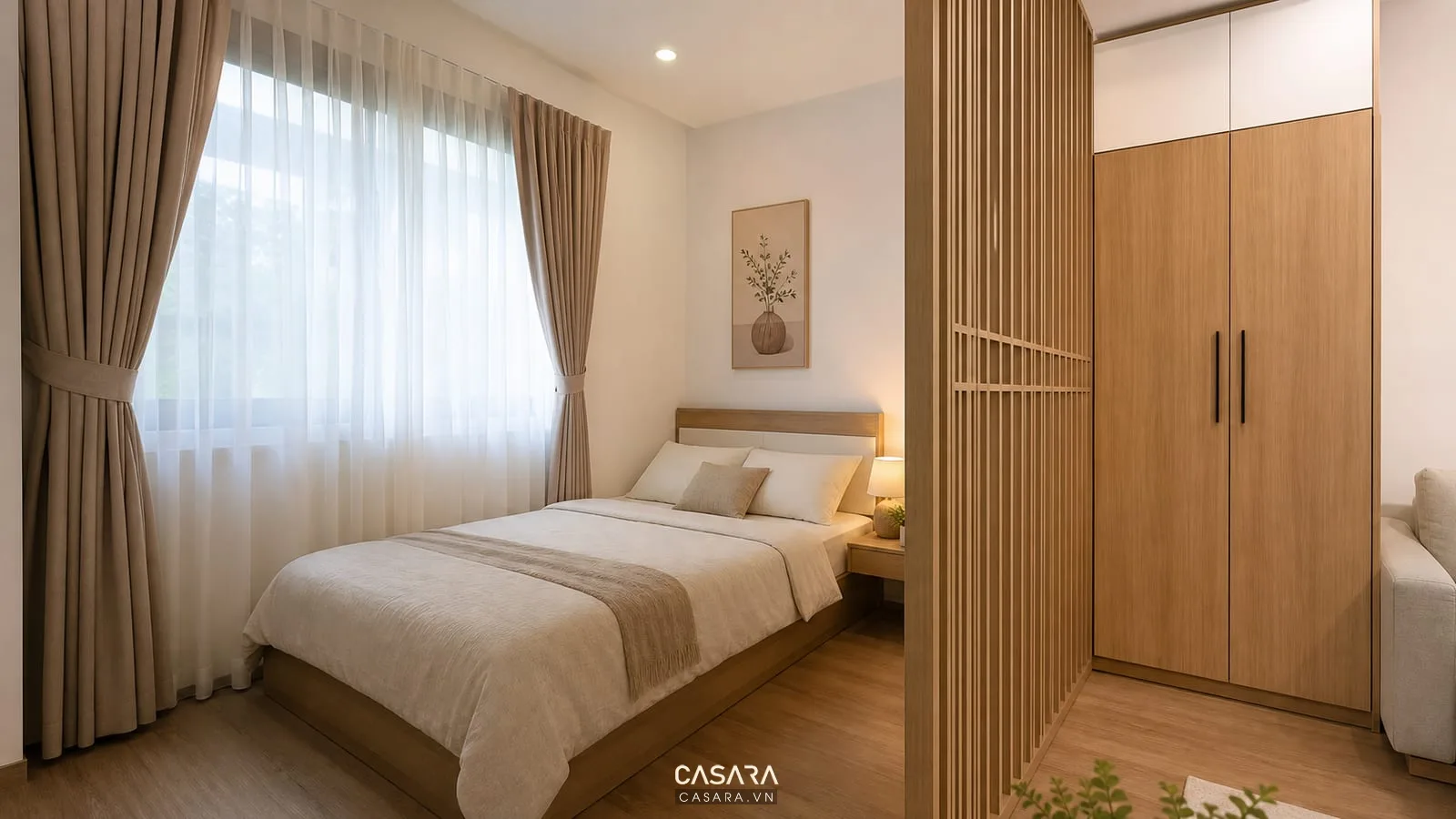 Khu ngủ trong chung cư mini 25m2 với giường sát tường, rèm sáng, vách ngăn thoáng và tủ áo kịch trần