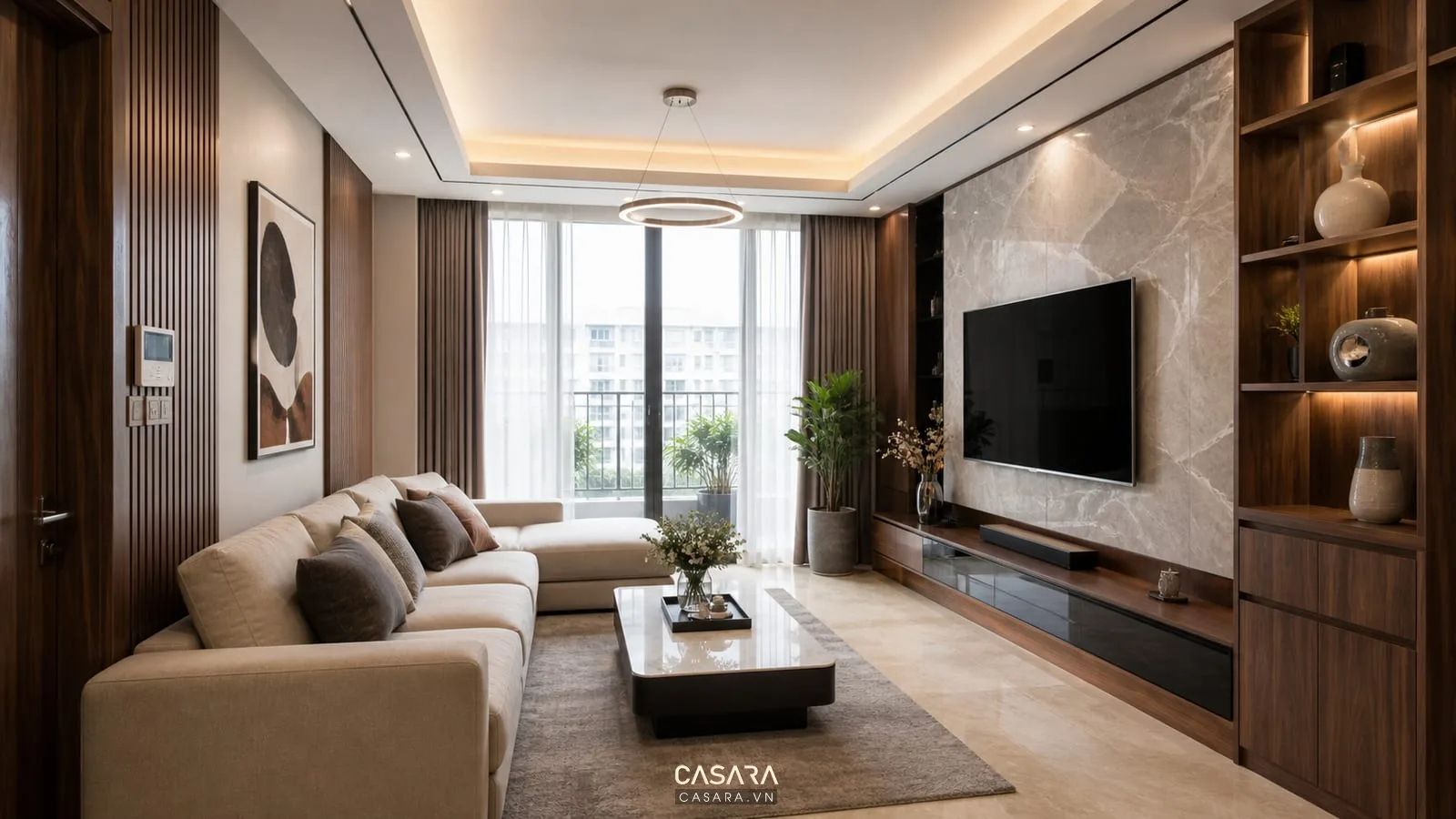 Mẫu thiết kế chung cư hiện đại với vách tivi ốp đá và sofa trung tính