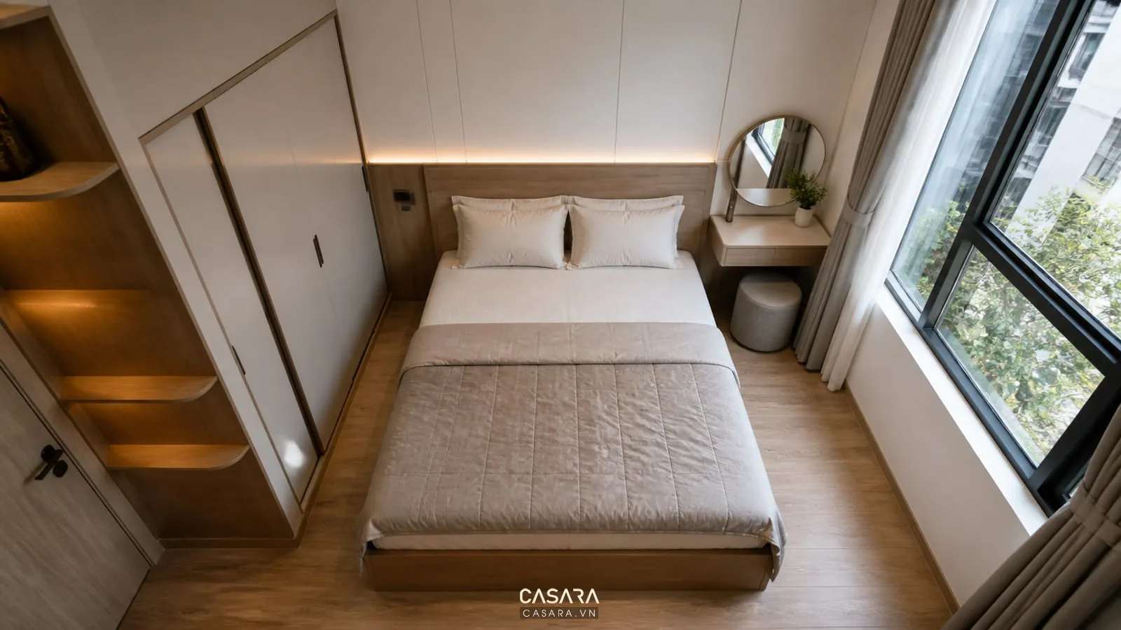mặt bằng phòng ngủ trong thiết kế nội thất chung cư 40m2 với lối đi quanh giường và tủ áo