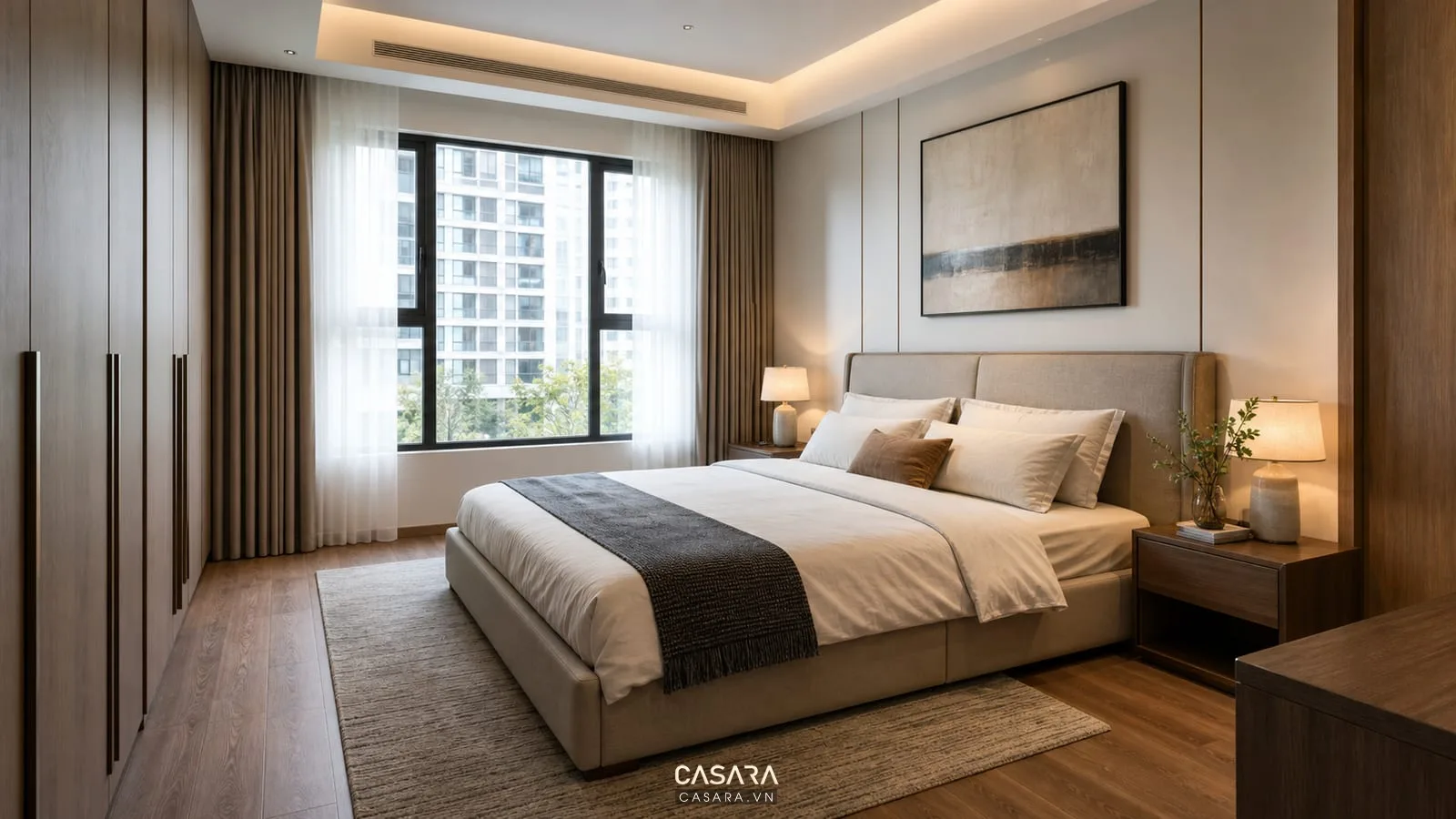 phòng ngủ chung cư có giường và lối đi quanh giường thông thoáng