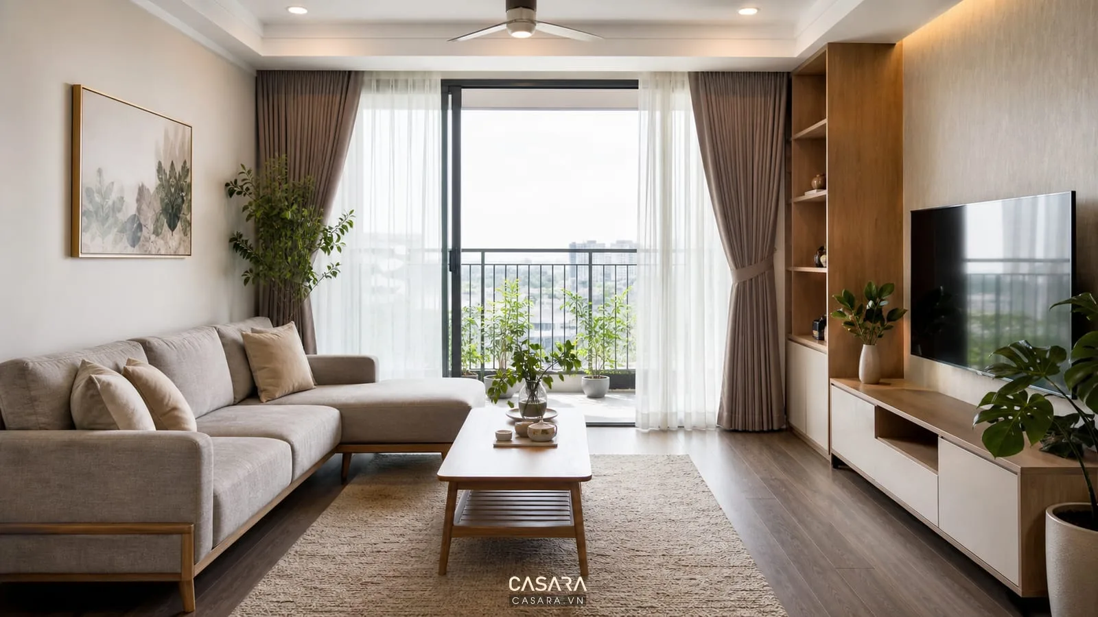 Phòng khách đẹp chung cư với sofa sáng màu và kệ tivi gỗ hiện đại